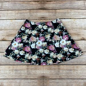 Forever 21 Floral Skirt Women Size Large Light Weight Skirt